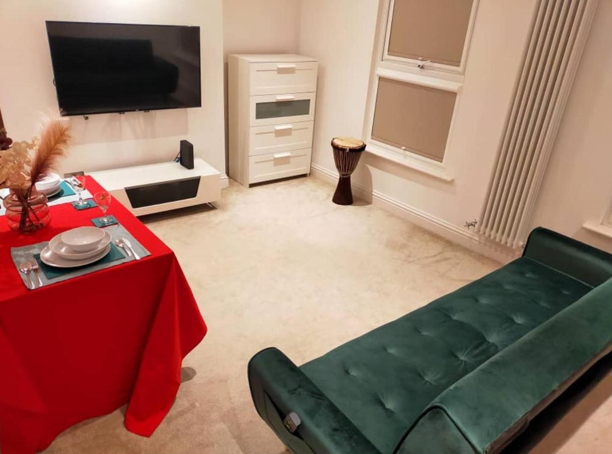 Fully-Equipped Flat In The City Of London. Exterior photo